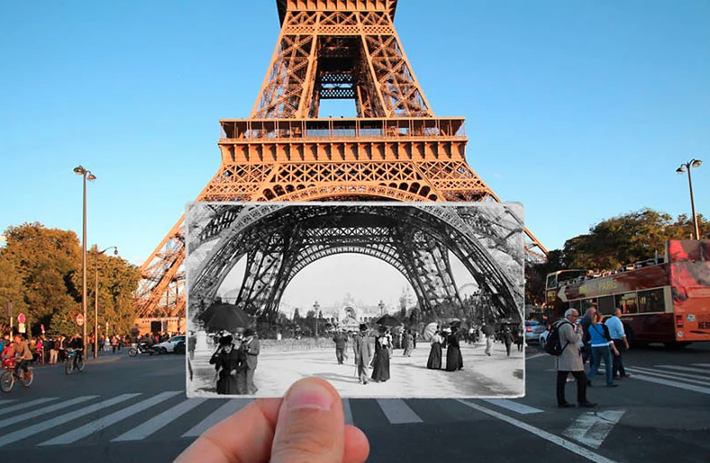 گذر زمان از برج ایفل پاریس